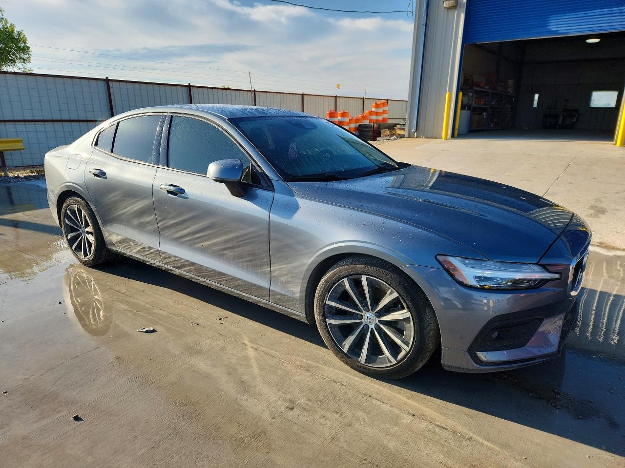 2021 VOLVO S60