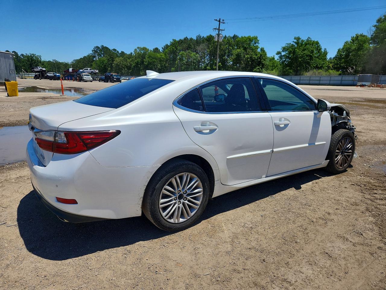 2017 LEXUS ES350
