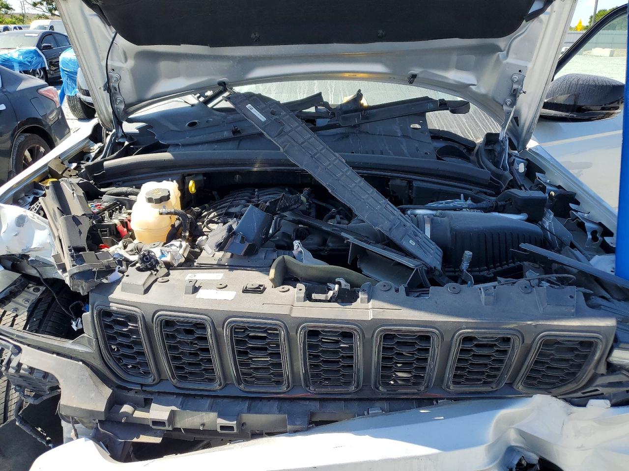 2023 JEEP CHEROKEE