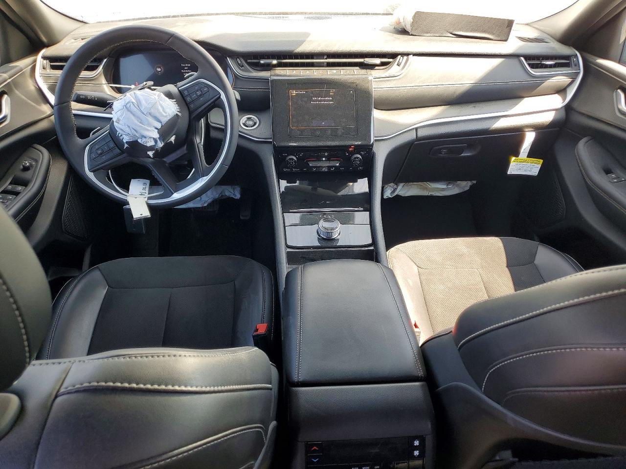 2023 JEEP CHEROKEE