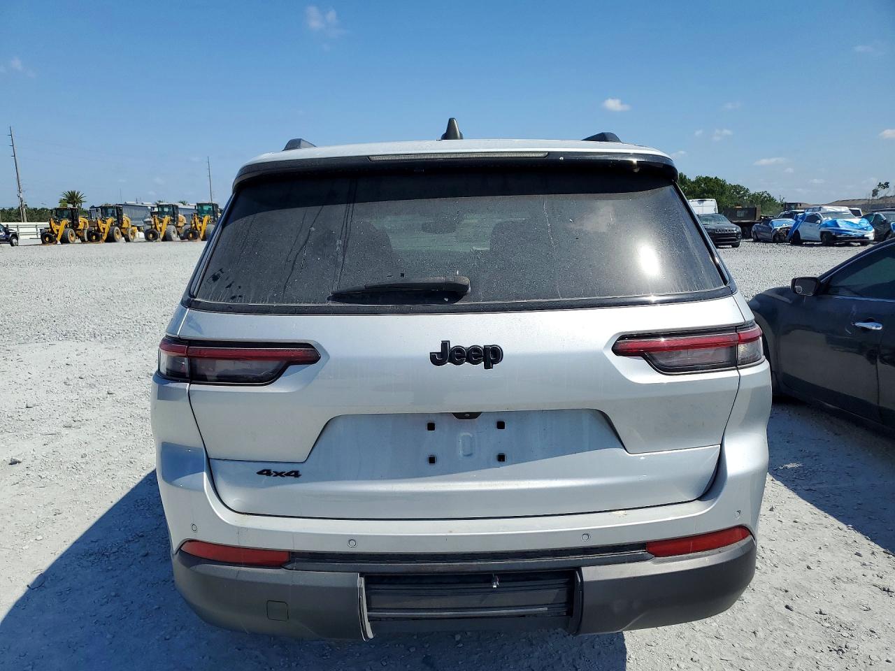 2023 JEEP CHEROKEE