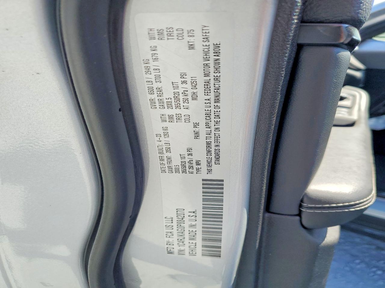 2023 JEEP CHEROKEE
