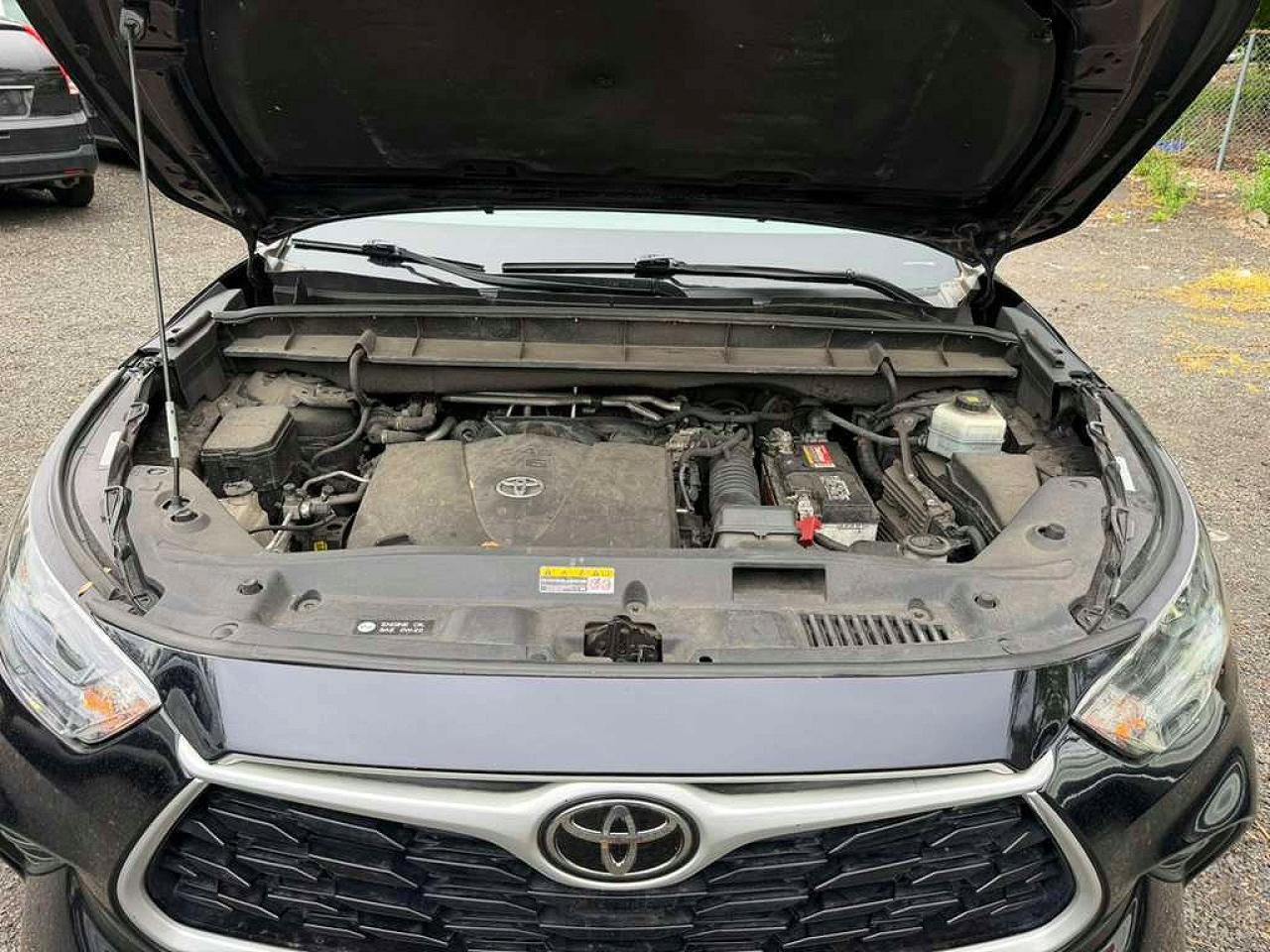 2022 TOYOTA HIGHLANDER