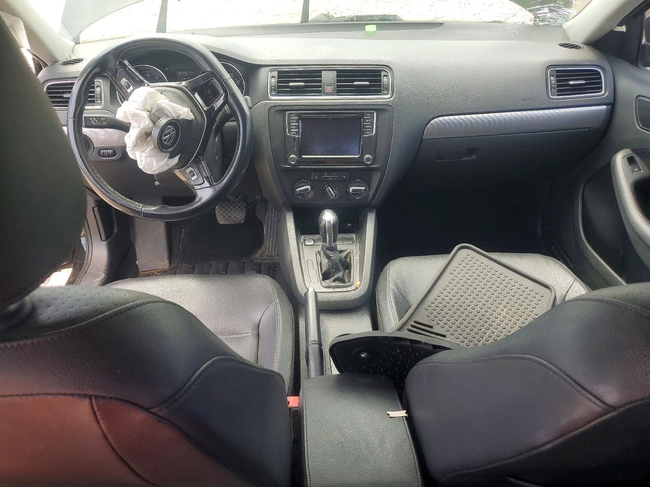 2017 VOLKSWAGEN JETTA