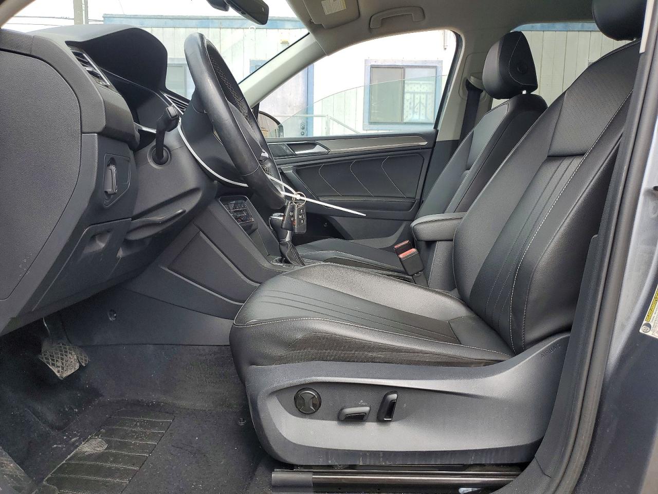 2022 VOLKSWAGEN TIGUAN