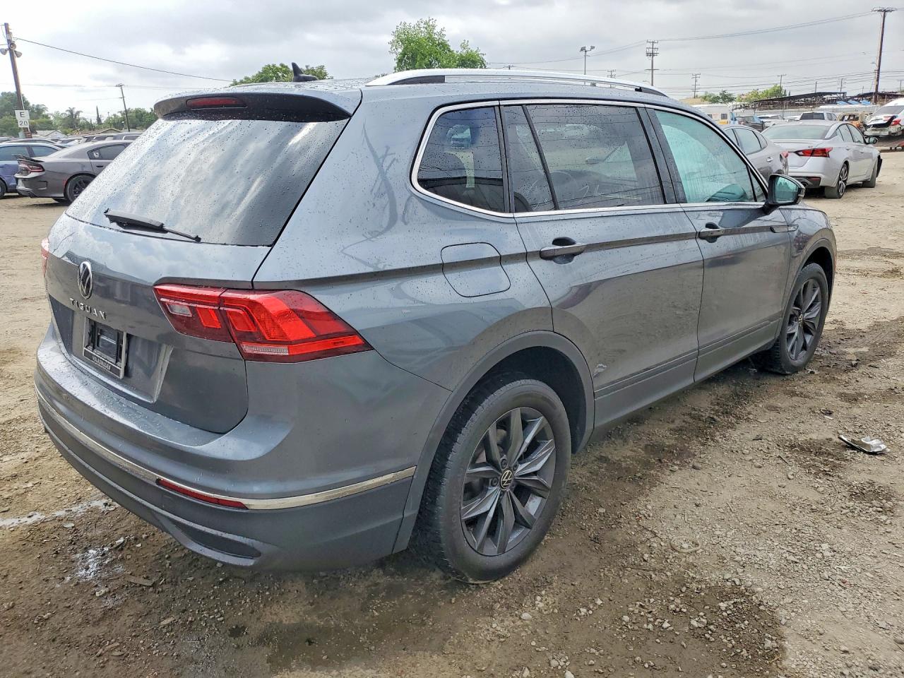 2022 VOLKSWAGEN TIGUAN