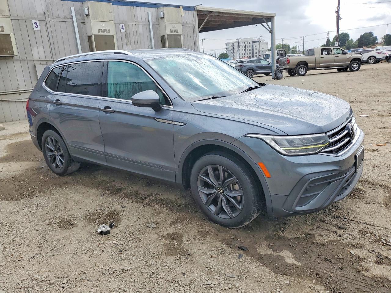 2022 VOLKSWAGEN TIGUAN