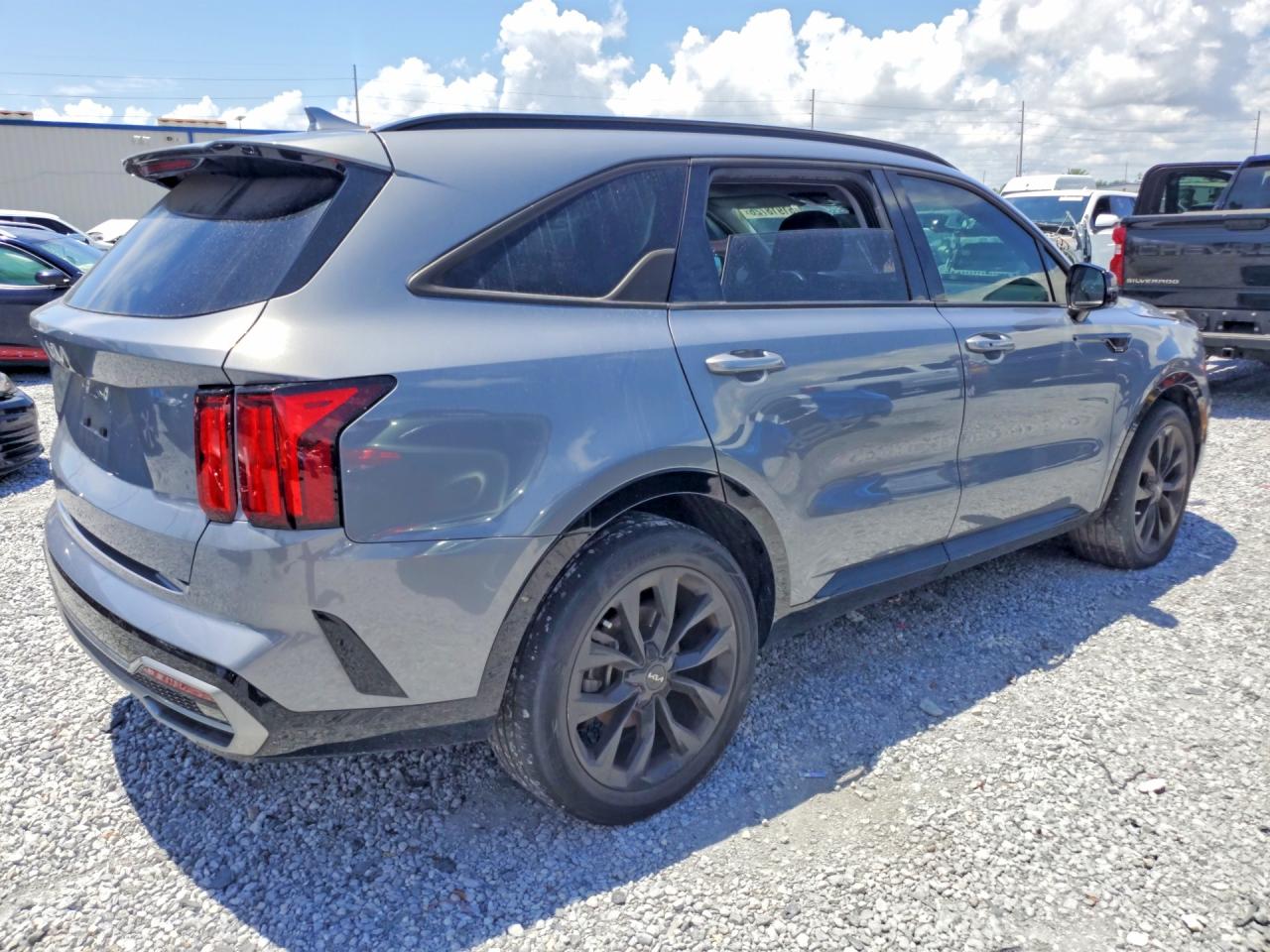 2023 KIA SORENTO