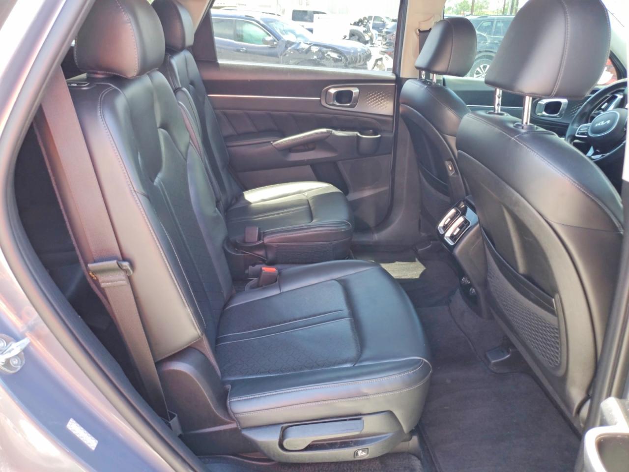 2023 KIA SORENTO