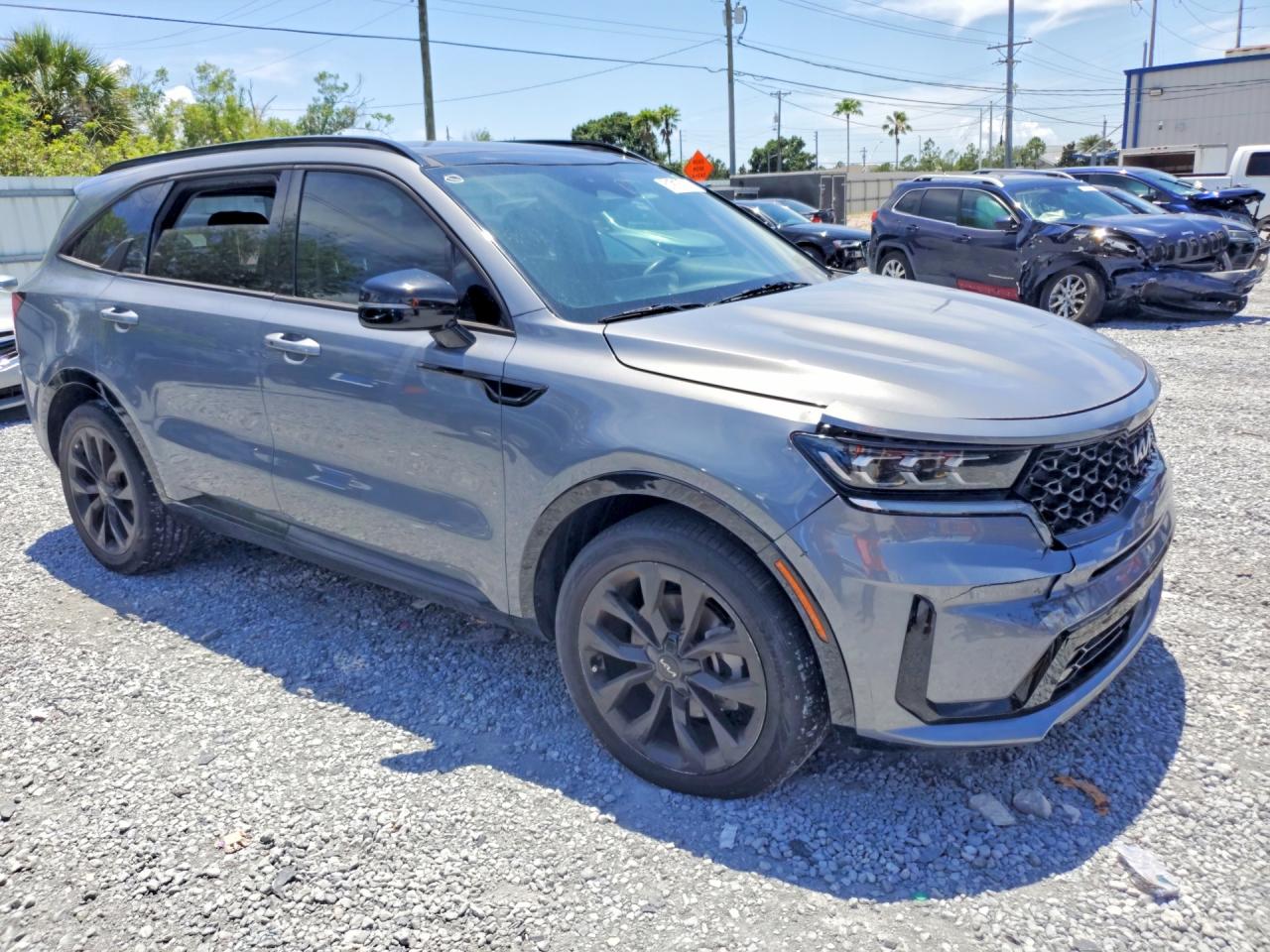 2023 KIA SORENTO