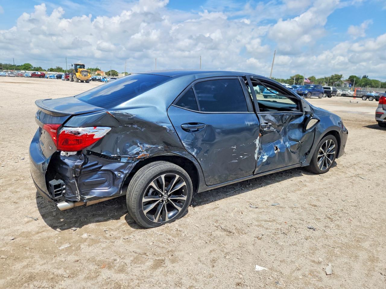 2018 TOYOTA COROLLA