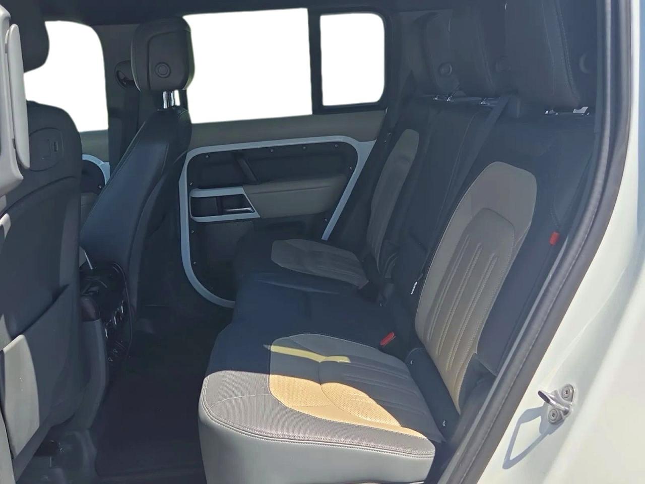 2021 LAND ROVER DEFENDER