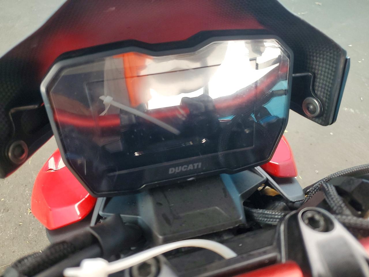 2021 DUCATI STREETFIGH