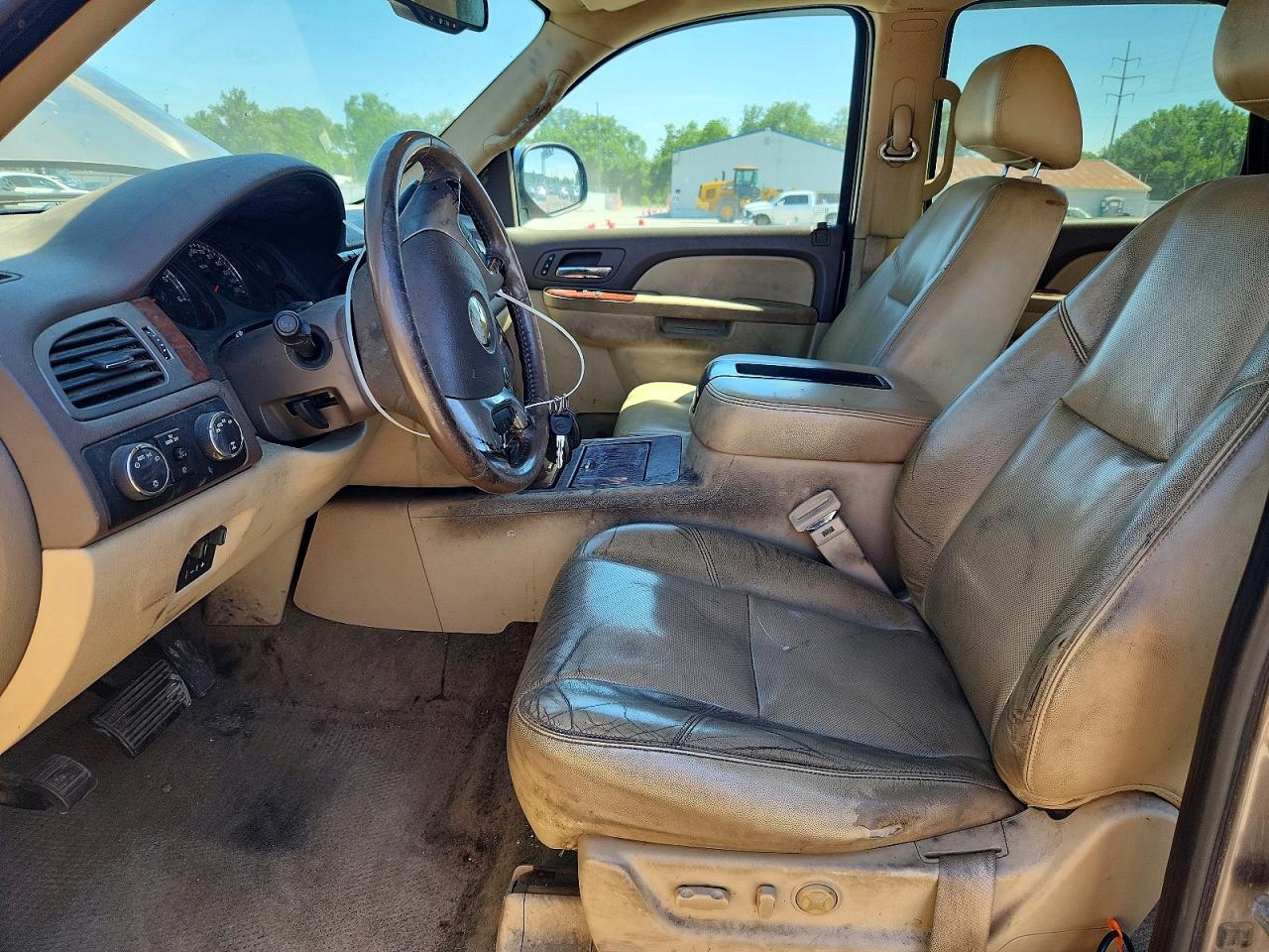 2011 CHEVROLET TAHOE