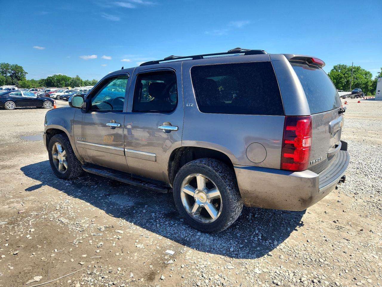 2011 CHEVROLET TAHOE