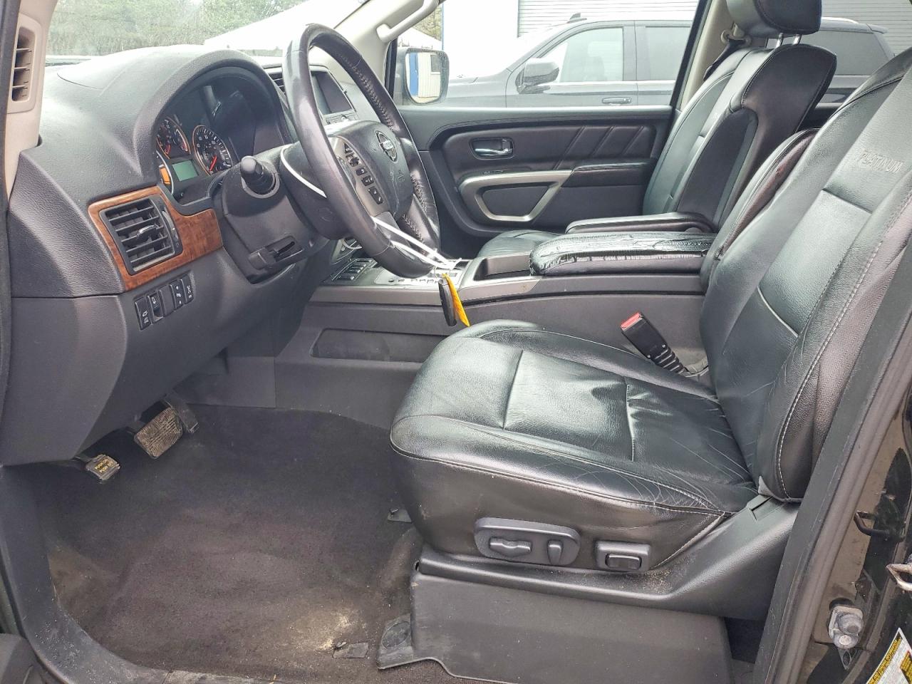 2015 NISSAN ARMADA