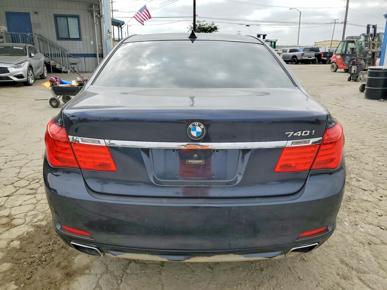 2012 BMW 7 SERIES