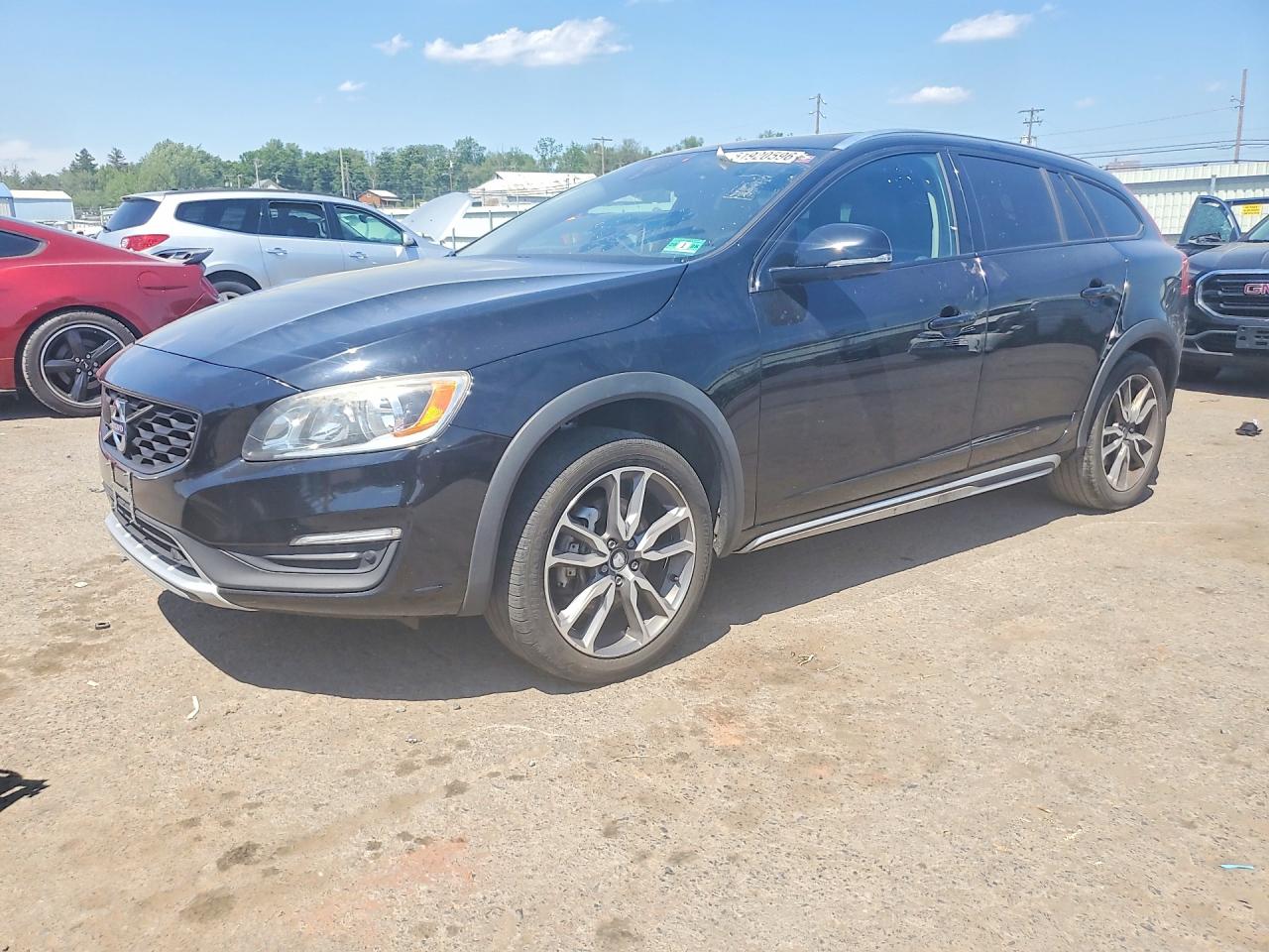 2018 VOLVO V60