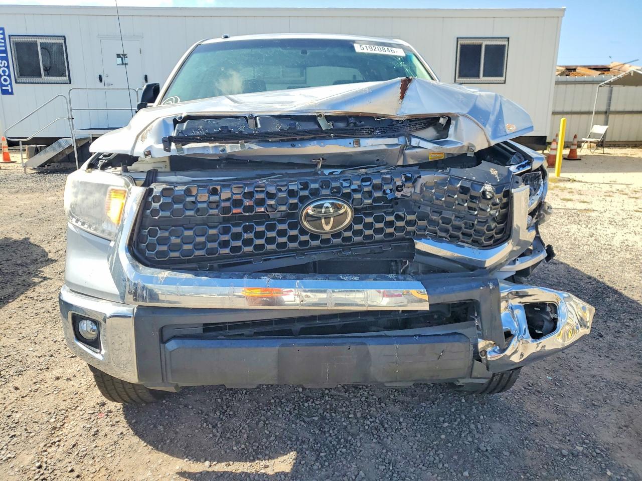 2016 TOYOTA TUNDRA