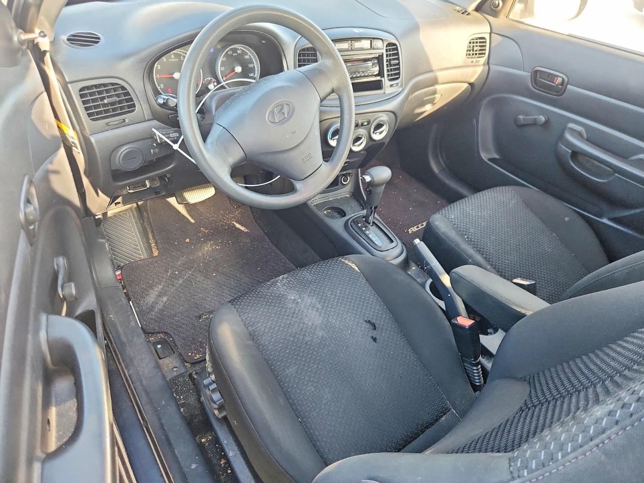 2010 HYUNDAI ACCENT