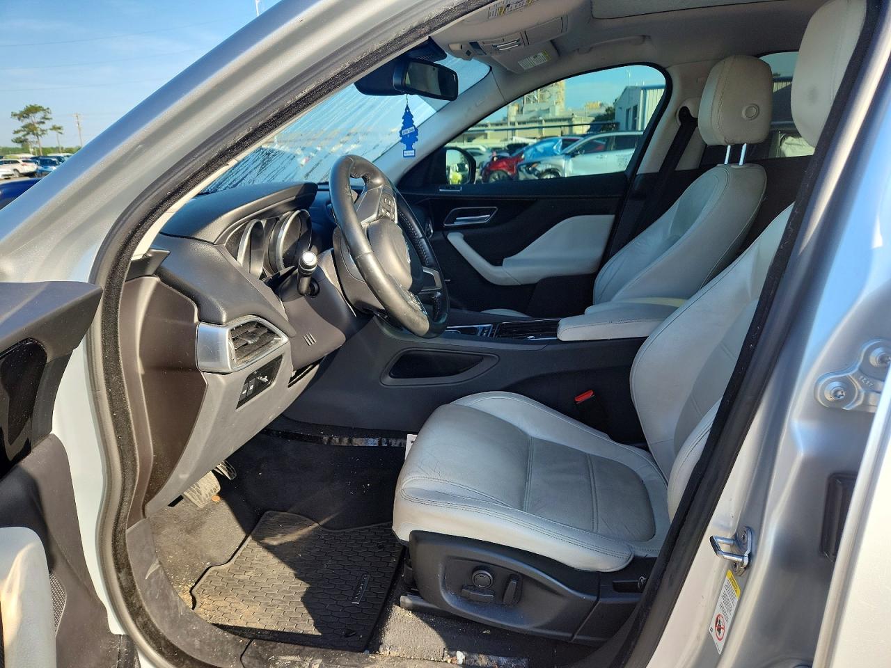 2018 JAGUAR F-PACE