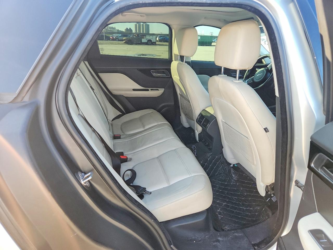 2018 JAGUAR F-PACE