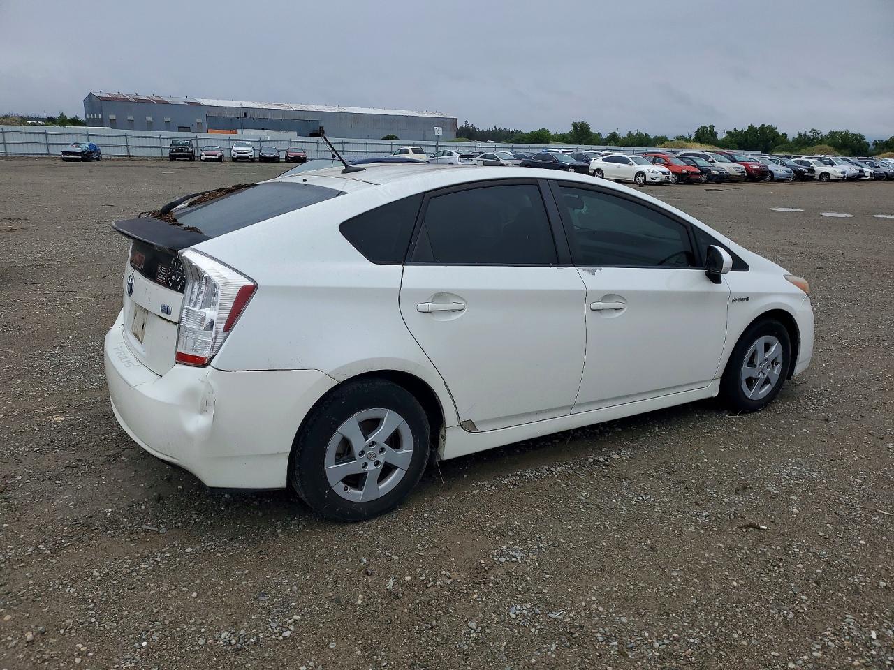 2011 TOYOTA PRIUS
