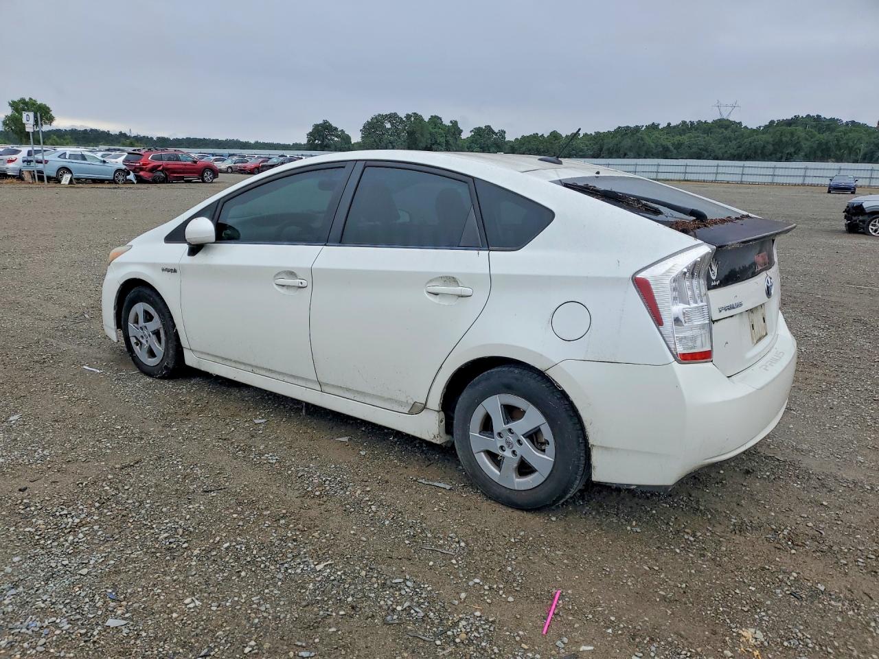 2011 TOYOTA PRIUS