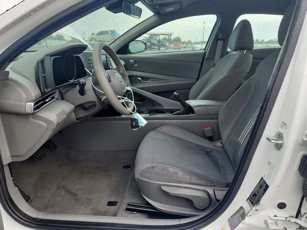 2022 HYUNDAI ELANTRA