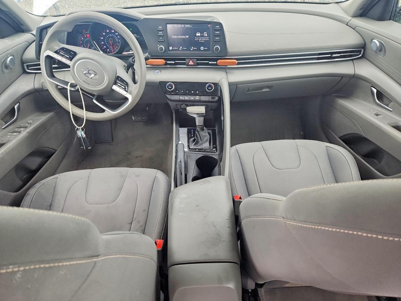 2022 HYUNDAI ELANTRA
