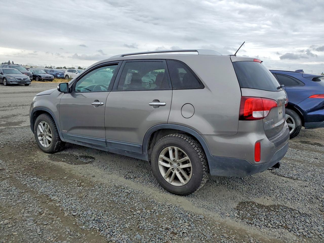 2015 KIA SORENTO
