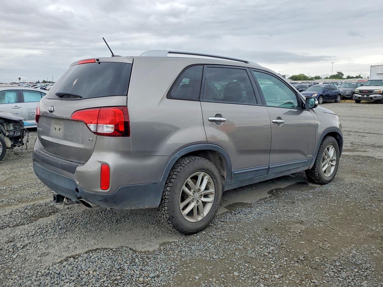 2015 KIA SORENTO