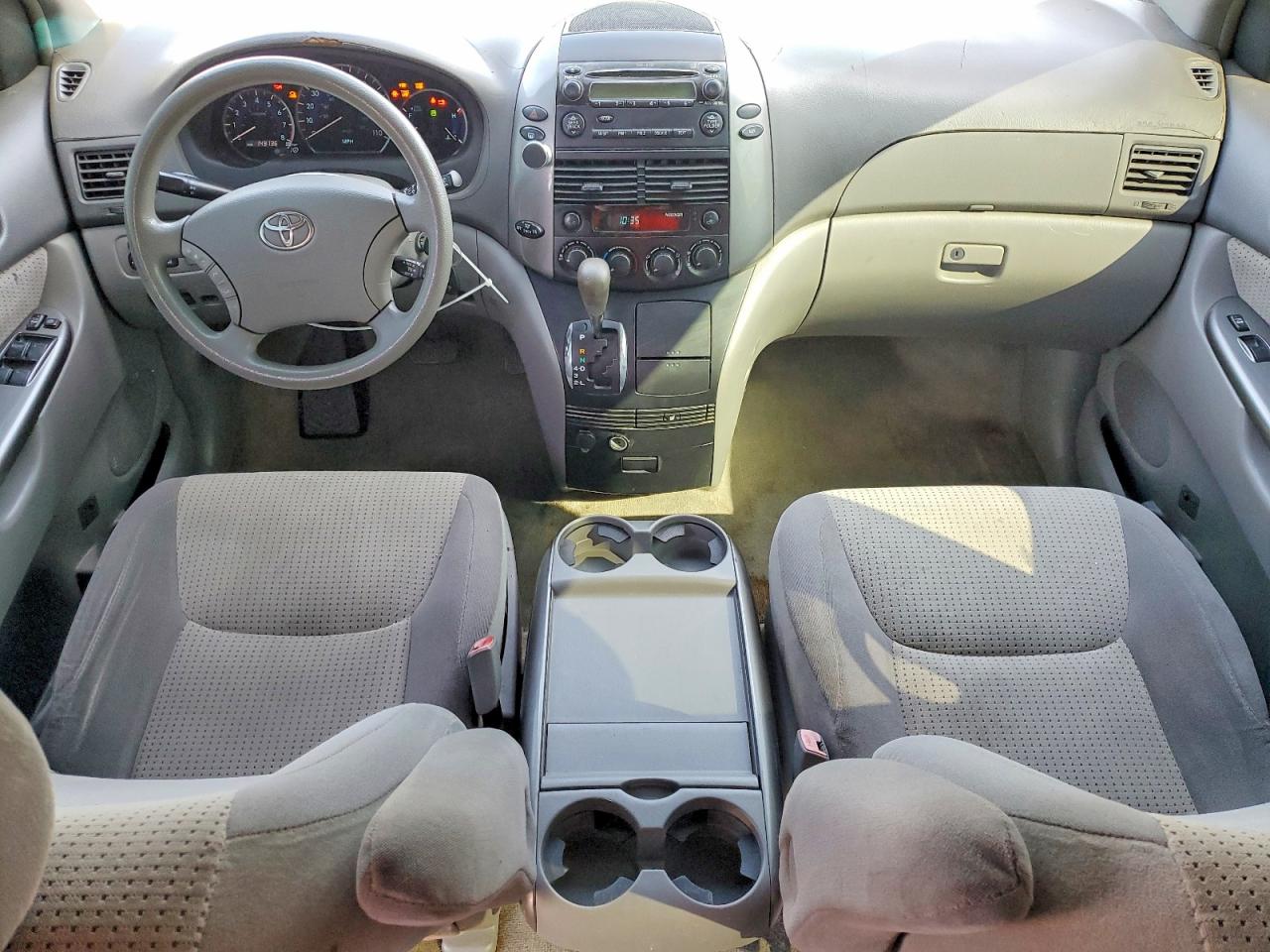 2008 TOYOTA SIENNA