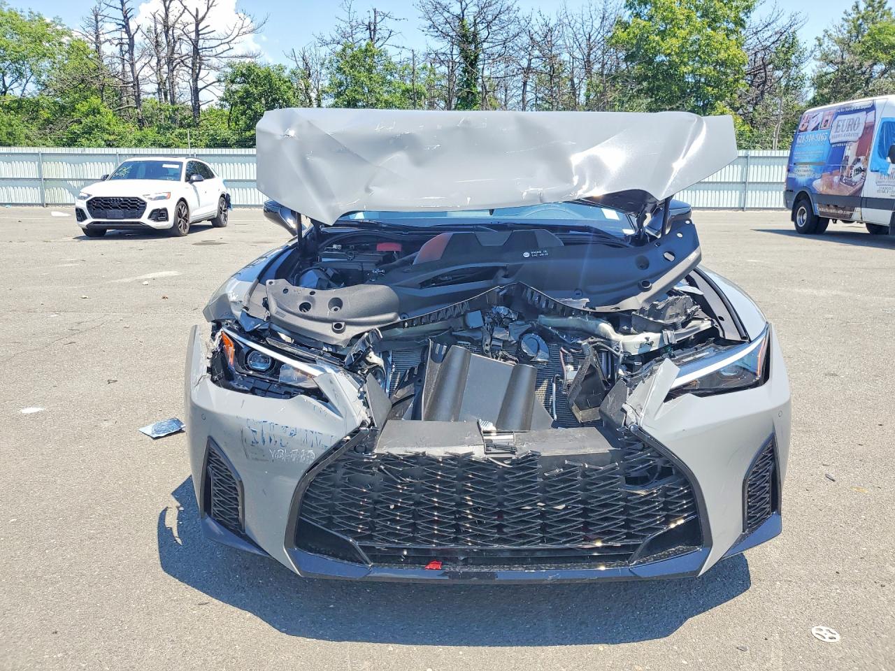 2025 LEXUS IS
