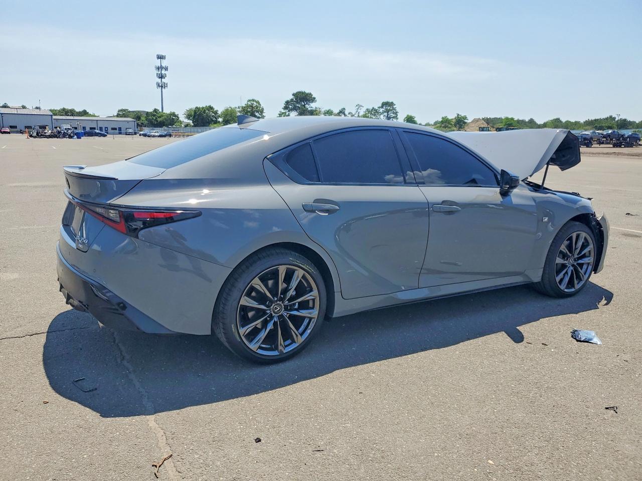 2025 LEXUS IS