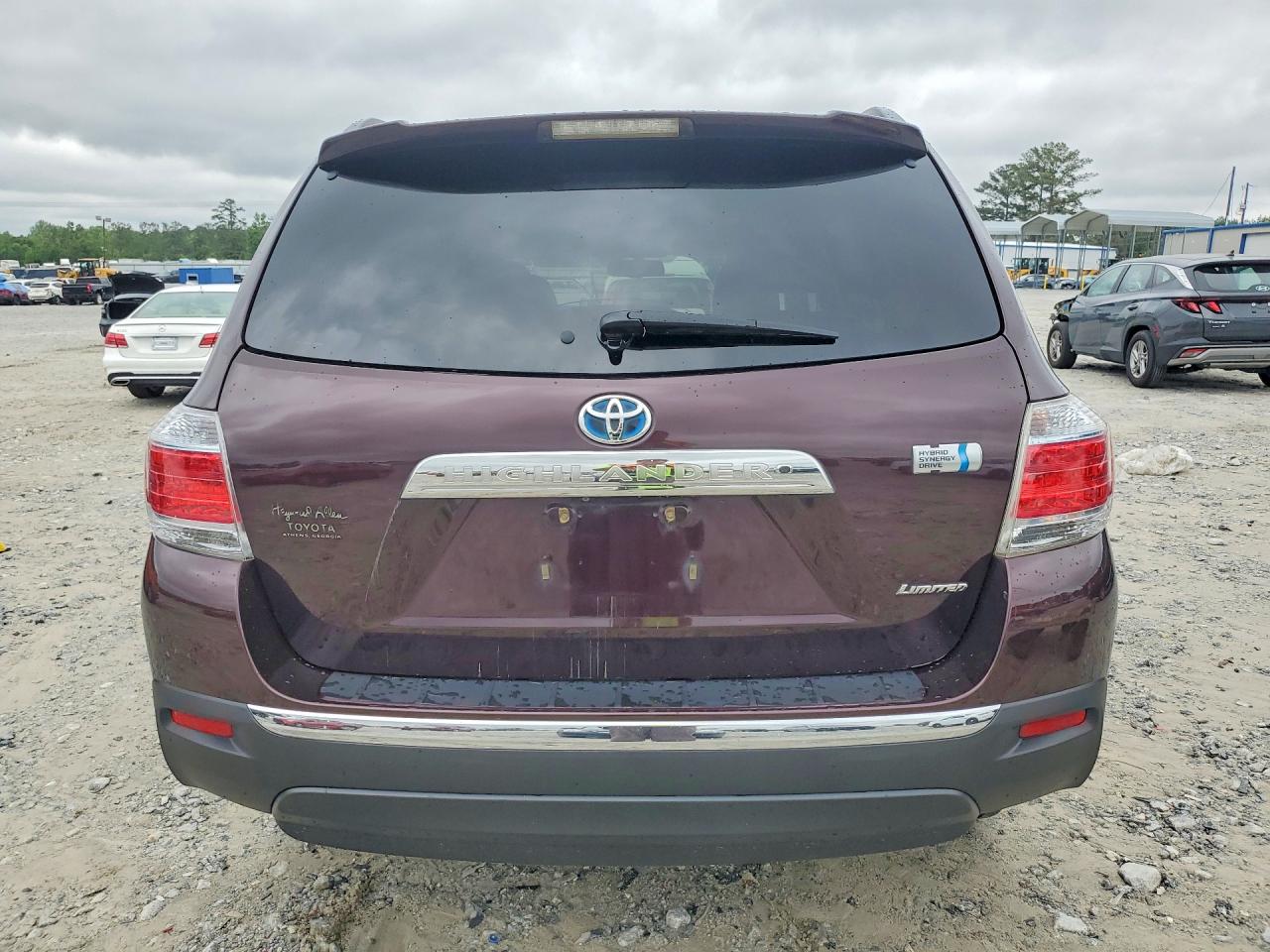 2011 TOYOTA HIGHLANDER
