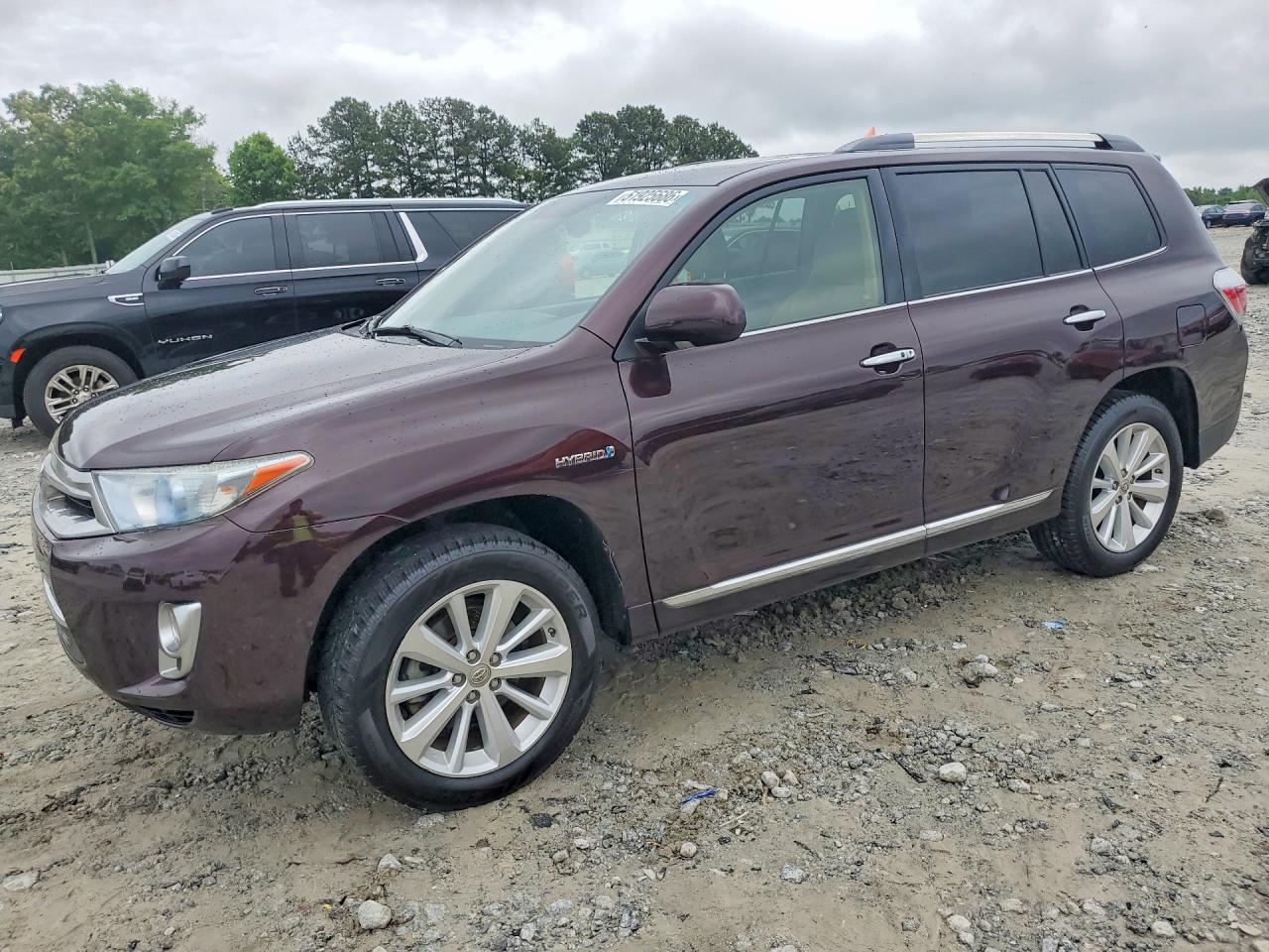 2011 TOYOTA HIGHLANDER