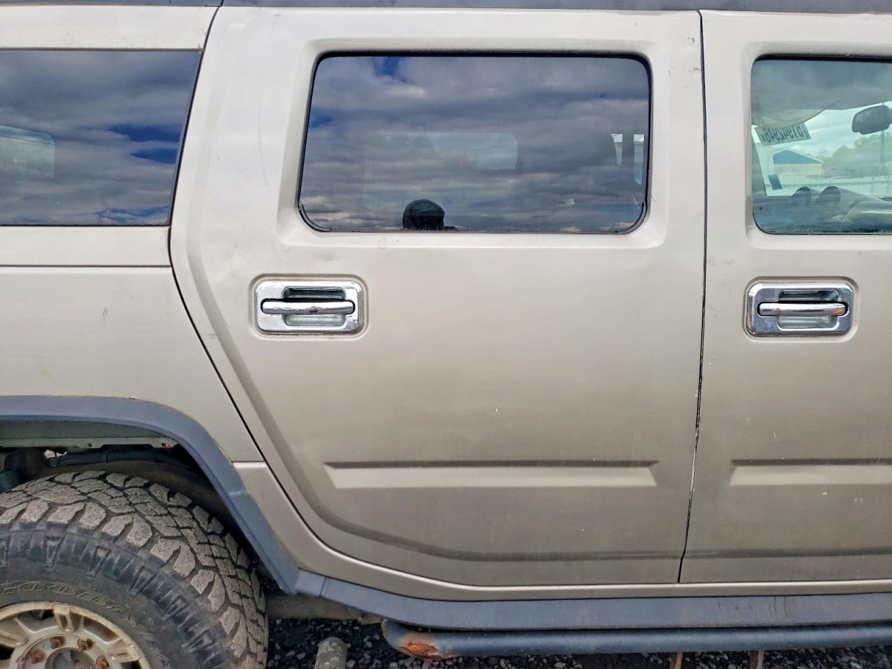 2004 HUMMER H2