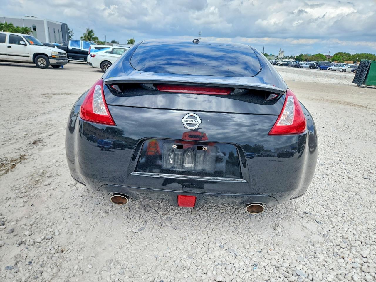 2014 NISSAN 370Z