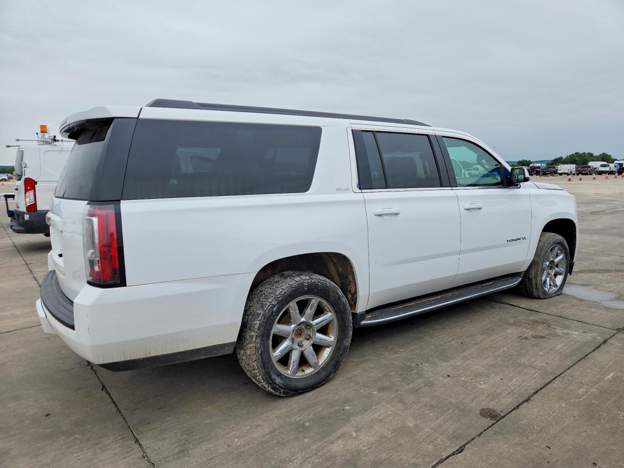 2019 GMC YUKON