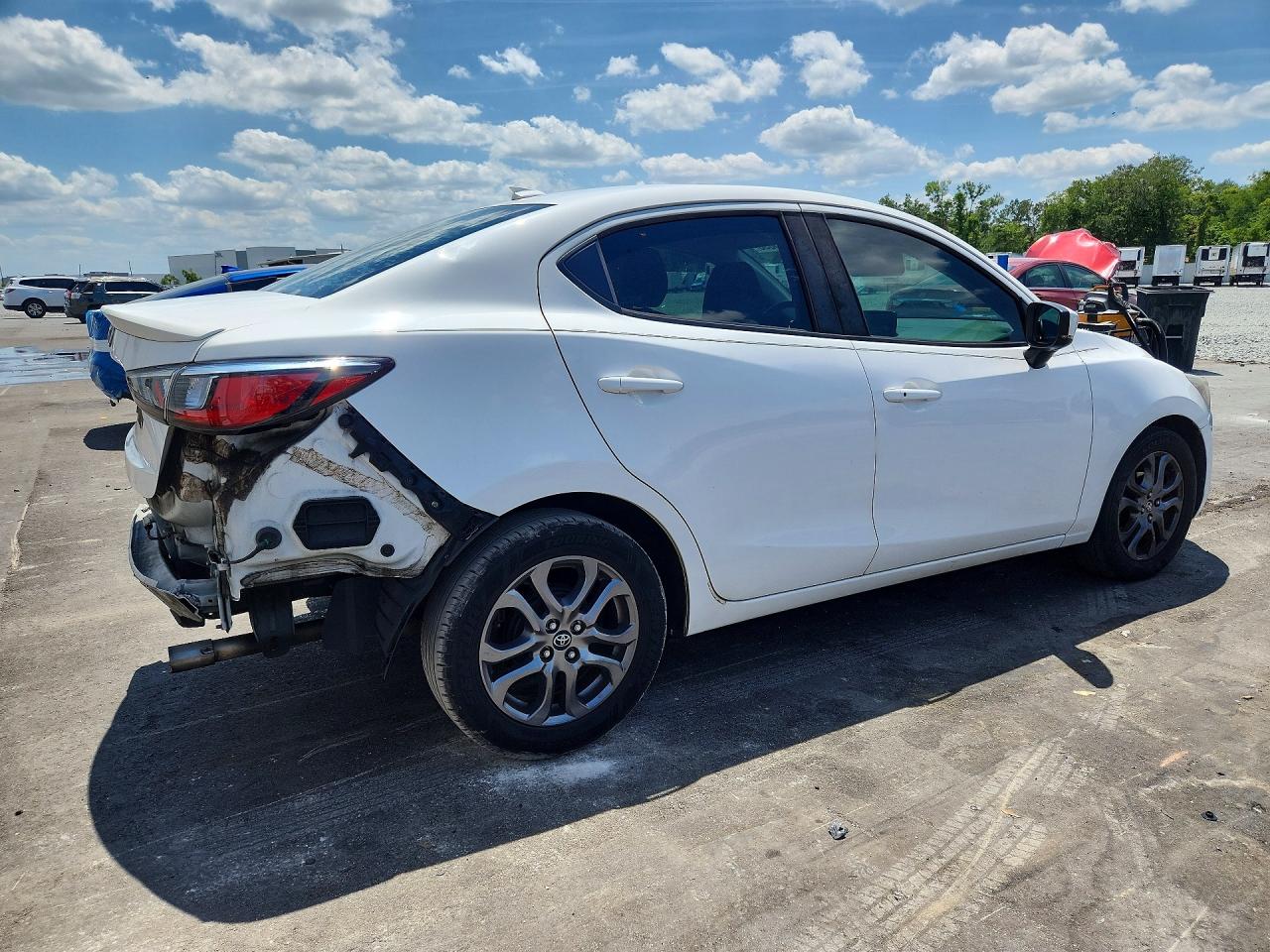 2019 TOYOTA YARIS
