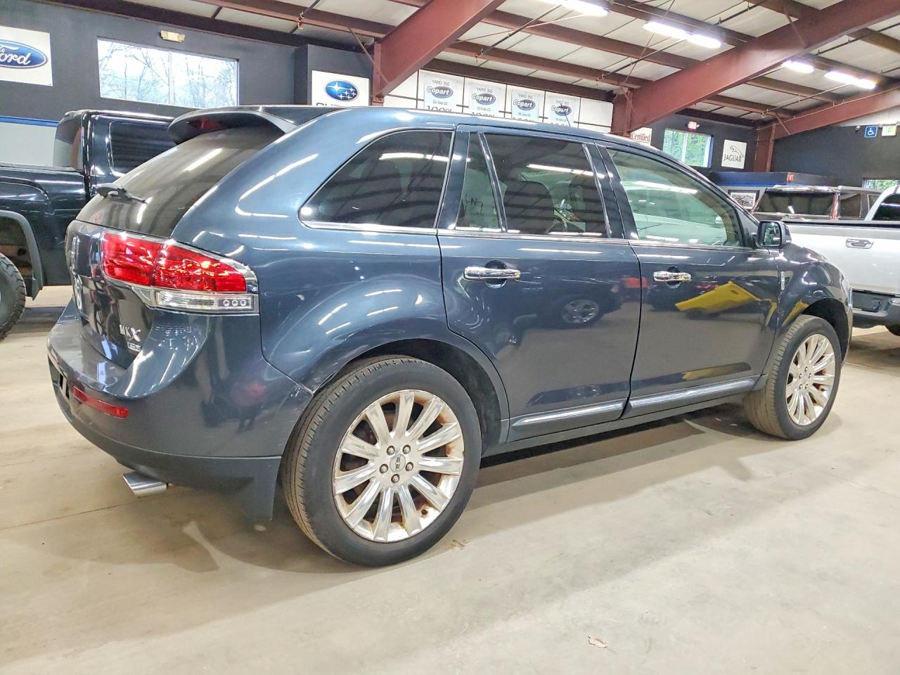 2013 LINCOLN TOWNHOUSE MKX