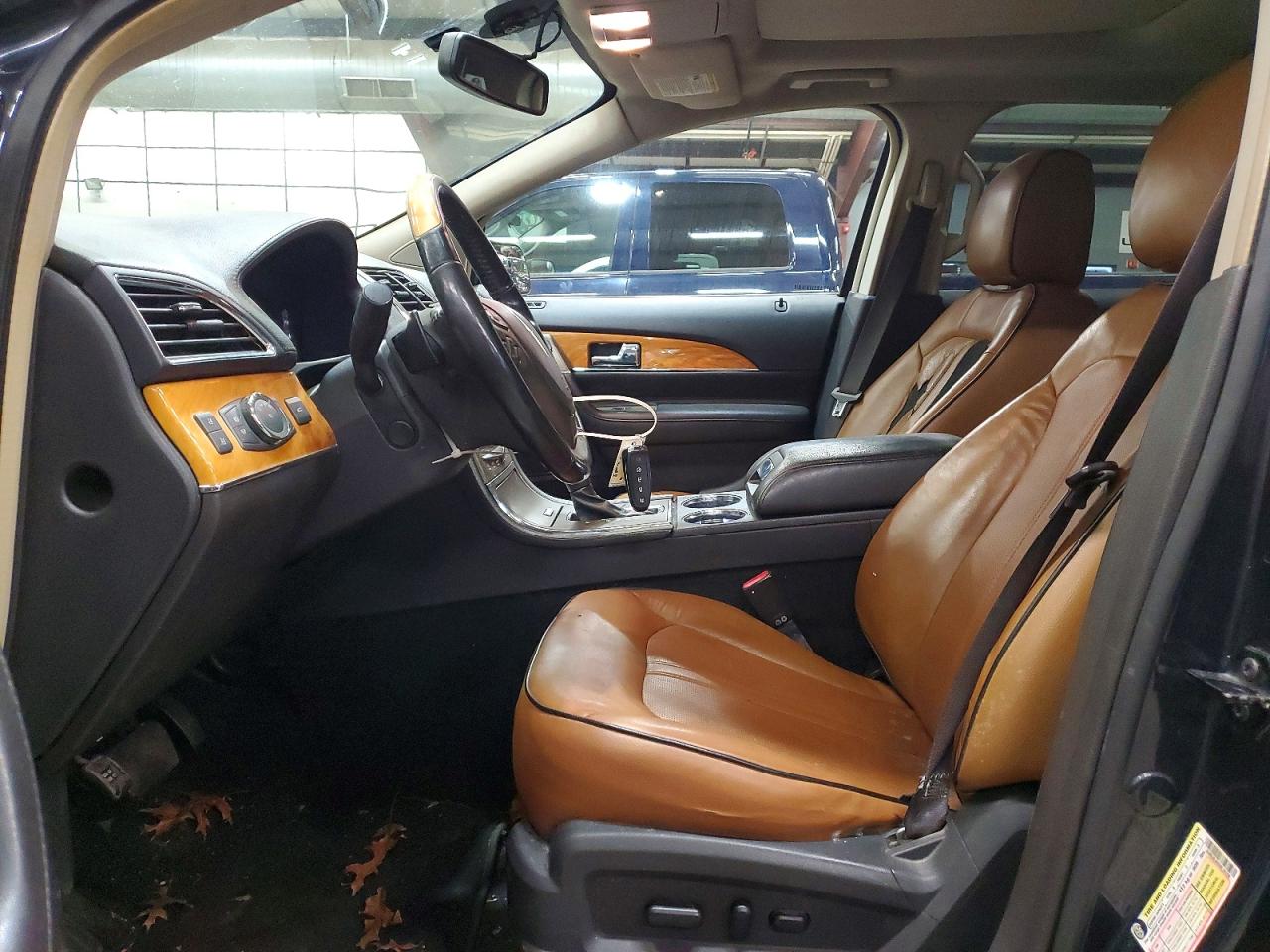 2013 LINCOLN TOWNHOUSE MKX