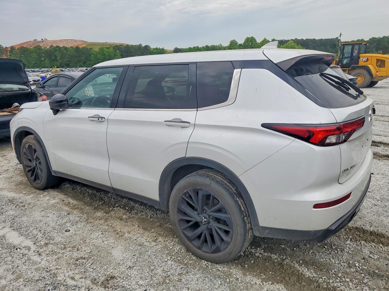 2024 MITSUBISHI OUTLANDER