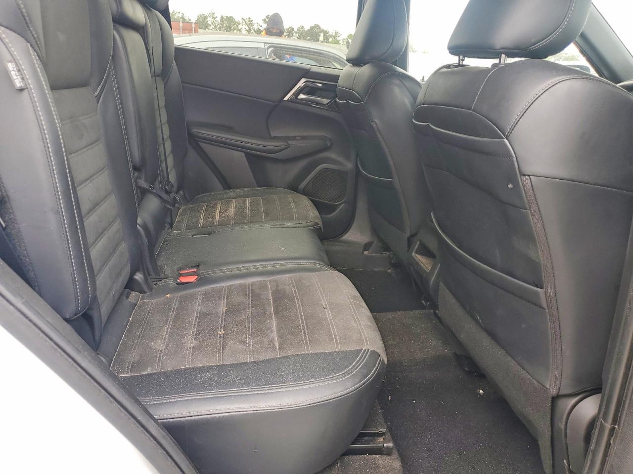 2024 MITSUBISHI OUTLANDER