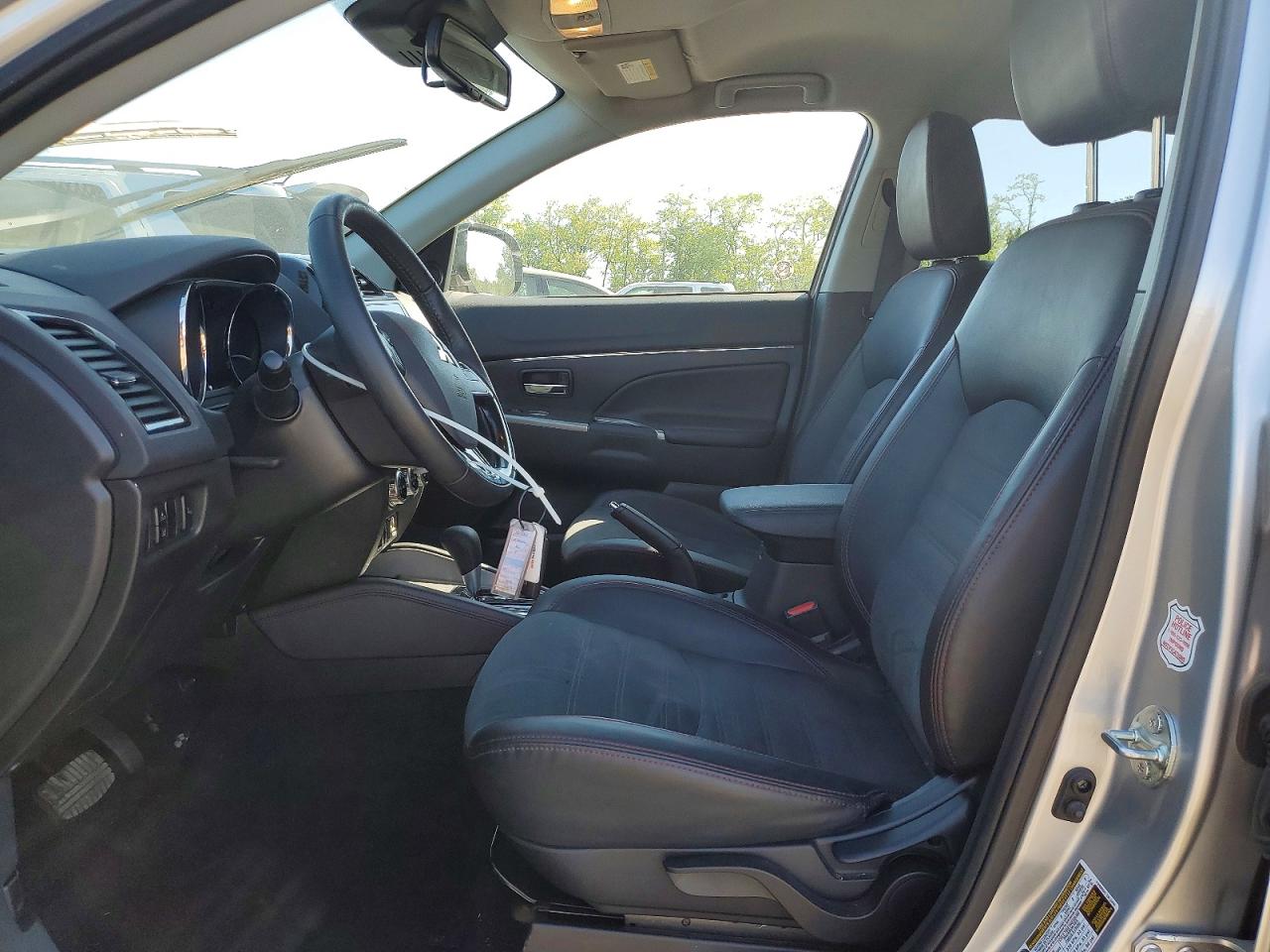 2025 MITSUBISHI OUTLANDER