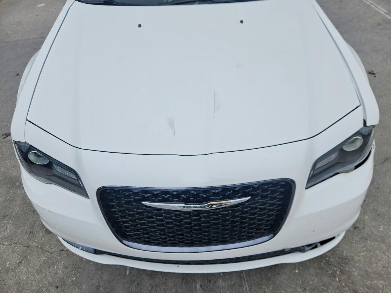 2019 CHRYSLER 300