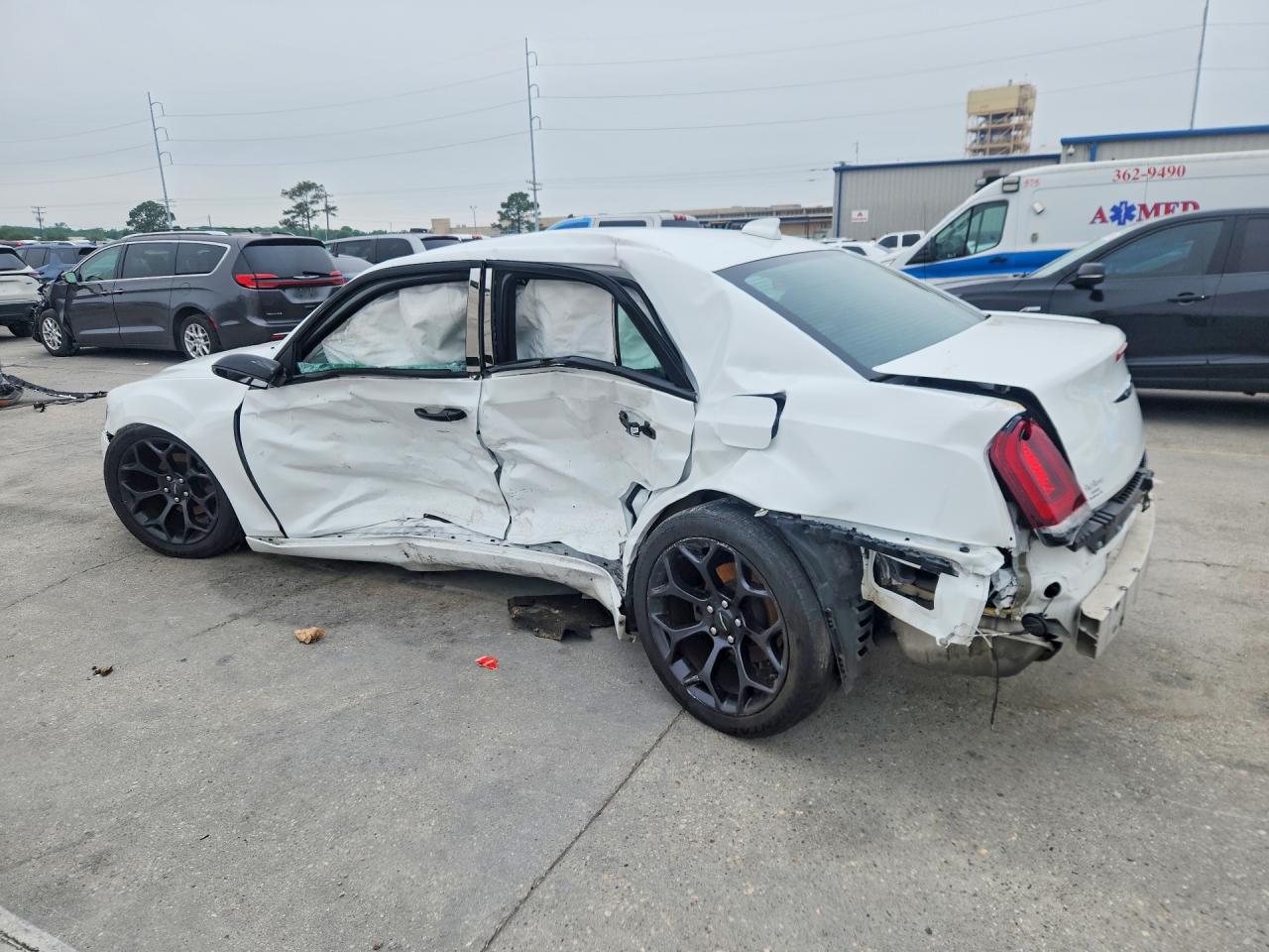 2019 CHRYSLER 300