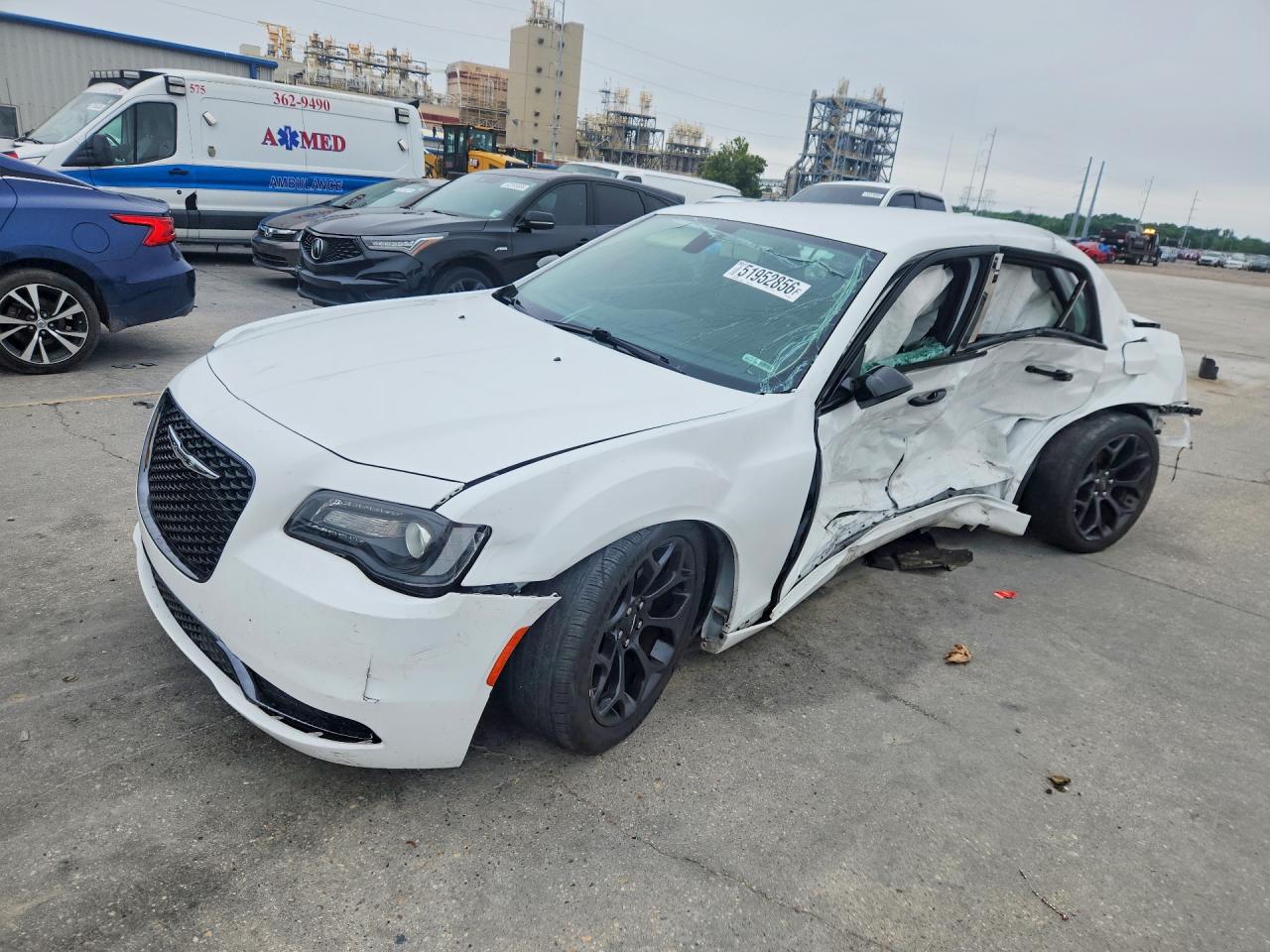 2019 CHRYSLER 300