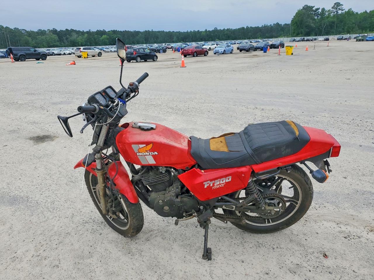 1982 HONDA FT500